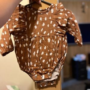Velvet Fawn axis deer onesie 0-3 month